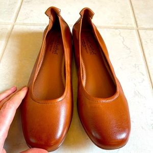 Josef Seibel double air reaction shoes never worn!